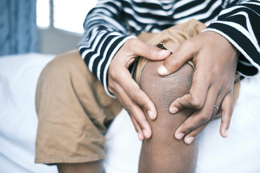 Douleur genou arthrose ou inflammation