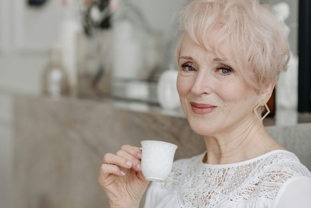 Routine collagène pour femme senior