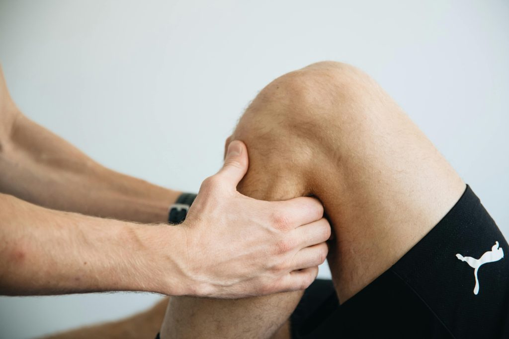 Douleur au genou articulation inflammée